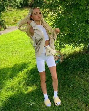Amy Nicole Thompson OnlyFans Leaked Free Thumbnail Picture - #fAY4zHd5yx