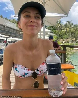 Amy Shark OnlyFans Leaked Free Thumbnail Picture - #M1QfwhbaZz