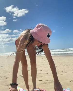 Amy Shark OnlyFans Leaked Free Thumbnail Picture - #zh6MmaVcI4
