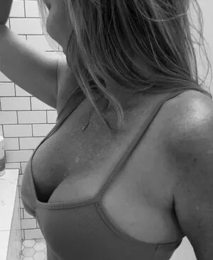 Amy Simon OnlyFans Leaked Free Thumbnail Picture - #8ti9gcdLr9