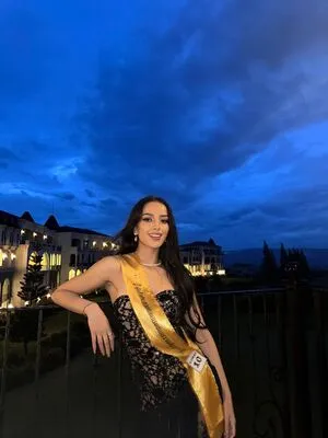 Amy Viranya Berry OnlyFans Leaked Free Thumbnail Picture - #0oNqozo9pg