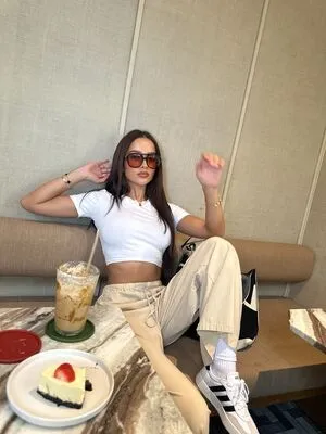 Amy Viranya Berry OnlyFans Leaked Free Thumbnail Picture - #G11cyv94r2