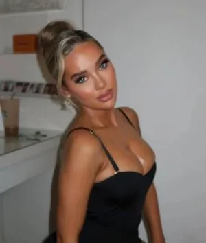 Amy Winchester OnlyFans Leaked Free Thumbnail Picture - #4kV0SHn31g