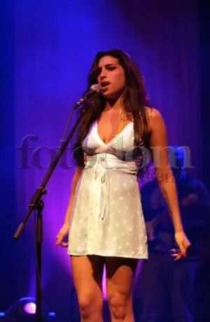 Amy Winehouse OnlyFans Leaked Free Thumbnail Picture - #1G9Fqeb9s6