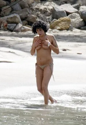 Amy Winehouse OnlyFans Leaked Free Thumbnail Picture - #ghRTaWsHdP