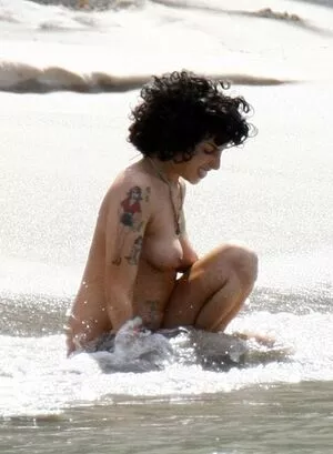 Amy Winehouse OnlyFans Leaked Free Thumbnail Picture - #znpWtsGMfX