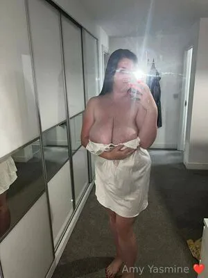 Amy Yasmine OnlyFans Leaked Free Thumbnail Picture - #NzEUBqlc4x