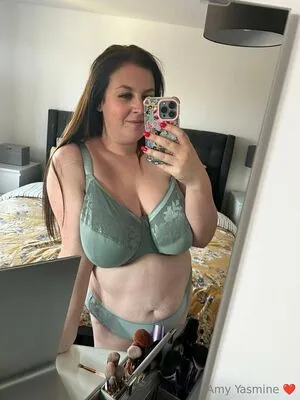 Amy Yasmine OnlyFans Leaked Free Thumbnail Picture - #tEaDlDnN5b