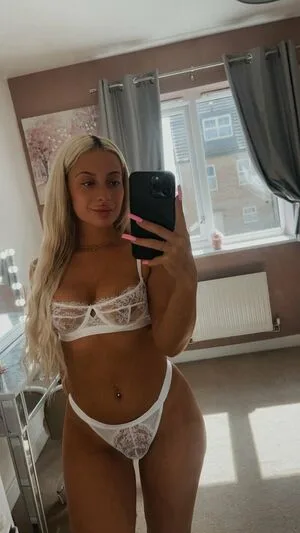 Amyellerington OnlyFans Leaked Free Thumbnail Picture - #5xTz6HBLSm