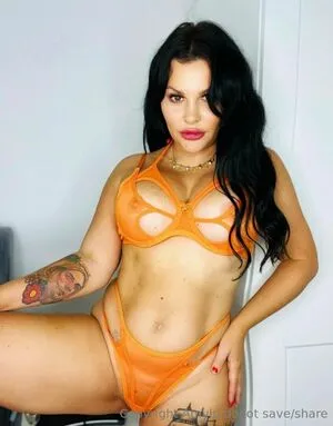 Amylu OnlyFans Leaked Free Thumbnail Picture - #i9LzEm8aat