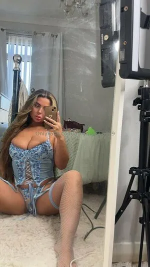 Amymaxwell99 OnlyFans Leaked Free Thumbnail Picture - #IGuq66YCP1