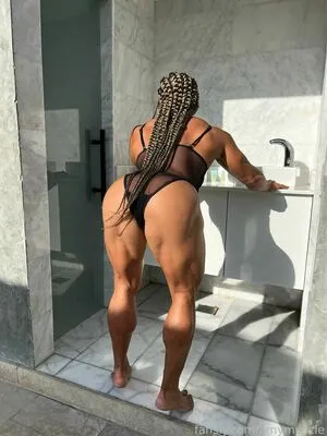 Amymuscle OnlyFans Leaked Free Thumbnail Picture - #7e3t2fvu8K