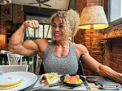 Amymuscle OnlyFans Leaked Free Thumbnail Picture - #DUbqkl9QVI