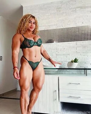 Amymuscle OnlyFans Leaked Free Thumbnail Picture - #s9klW9Yzih