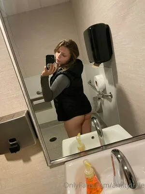 Amythrill OnlyFans Leaked Free Thumbnail Picture - #UiRdl3nB5m