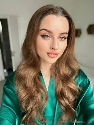 Amywinestine OnlyFans Leaked Free Thumbnail Picture - #Q4Q3KQrYAb