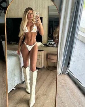 Ana Bruna Avila OnlyFans Leaked Free Thumbnail Picture - #xBhiRX2DNO