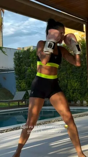 Ana Castela OnlyFans Leaked Free Thumbnail Picture - #DwyFqirrr2