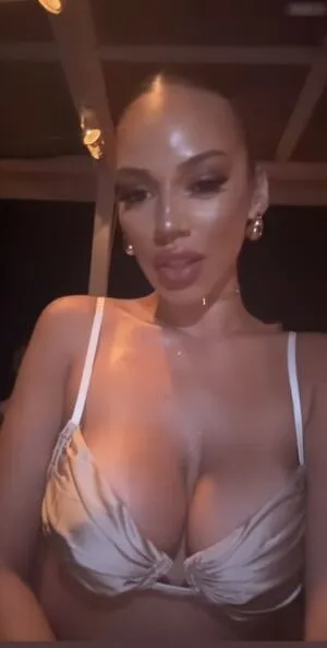 Ana Claudia OnlyFans Leaked Free Thumbnail Picture - #Af5EdBIjmq