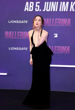 Ana De Armas OnlyFans Leaked Free Thumbnail Picture - #AeEj75QElG