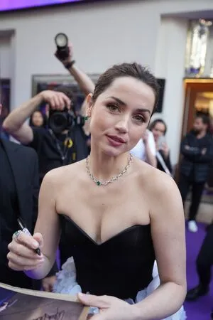 Ana De Armas OnlyFans Leaked Free Thumbnail Picture - #HpPnjsp1MV