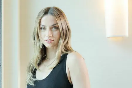 Ana De Armas OnlyFans Leaked Free Thumbnail Picture - #UgClWaCmnV