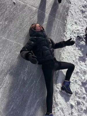 Ana De Armas OnlyFans Leaked Free Thumbnail Picture - #q2EVXDmZVz