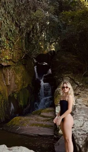 Ana Julia OnlyFans Leaked Free Thumbnail Picture - #zMOGVdF1Cs