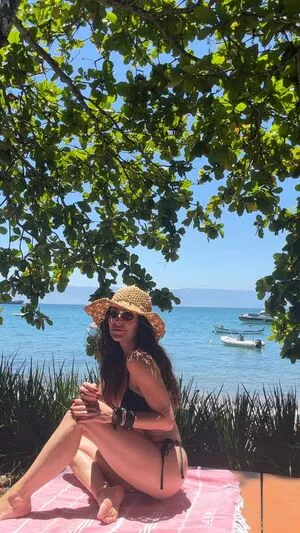 Ana Paula Padrao OnlyFans Leaked Free Thumbnail Picture - #68KAa3Ac33