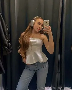 Ana Steele OnlyFans Leaked Free Thumbnail Picture - #3AX8qYNFgX