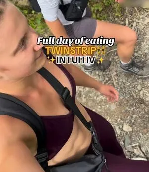 Anabel Und Maria Glocker OnlyFans Leaked Free Thumbnail Picture - #3ojsSJQgOi
