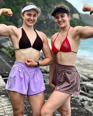 Anabel Und Maria Glocker OnlyFans Leaked Free Thumbnail Picture - #MGjmyOJDIB
