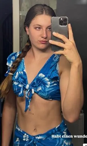 Anabel Und Maria Glocker OnlyFans Leaked Free Thumbnail Picture - #UumeO3XizX
