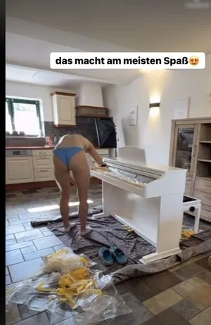 Anabel Und Maria Glocker OnlyFans Leaked Free Thumbnail Picture - #Vjk4VTs9Wa