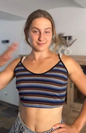 Anabel Und Maria Glocker OnlyFans Leaked Free Thumbnail Picture - #ZF23HDu33r