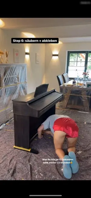 Anabel Und Maria Glocker OnlyFans Leaked Free Thumbnail Picture - #qWYJjC4FN5