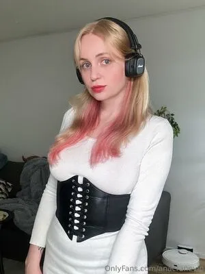 Anacranevip OnlyFans Leaked Free Thumbnail Picture - #CJcumFGae3