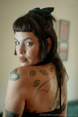 Anadevinvip OnlyFans Leaked Free Thumbnail Picture - #6NRobQdbIo