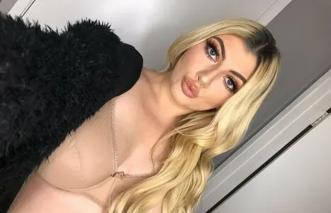 Anahit Abeshyan OnlyFans Leaked Free Thumbnail Picture - #98TL3ZxJBc