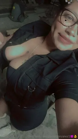 Anaigonzalez1 OnlyFans Leaked Free Thumbnail Picture - #PDTV8bw9fQ