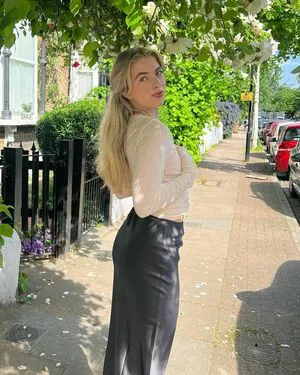 Anais Gallagher OnlyFans Leaked Free Thumbnail Picture - #0nl5nMVeQY