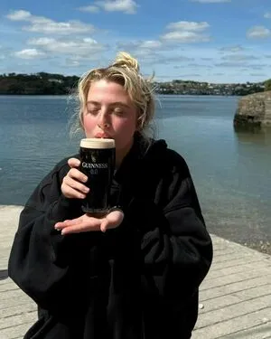 Anais Gallagher OnlyFans Leaked Free Thumbnail Picture - #1K4ngUjvxV