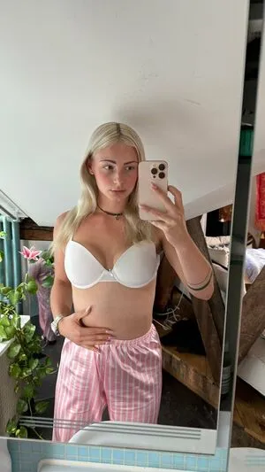 Anaisjovanovic OnlyFans Leaked Free Thumbnail Picture - #Q2fp2g82Nb