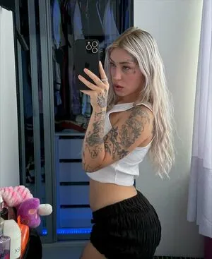 Anajumendes OnlyFans Leaked Free Thumbnail Picture - #qFL2I2784L