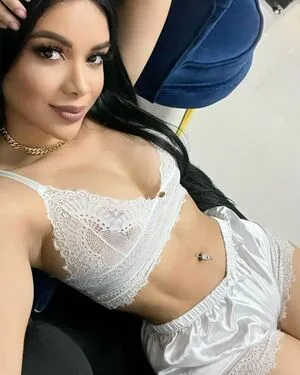 Anakarina Millan OnlyFans Leaked Free Thumbnail Picture - #MEhTVsF984