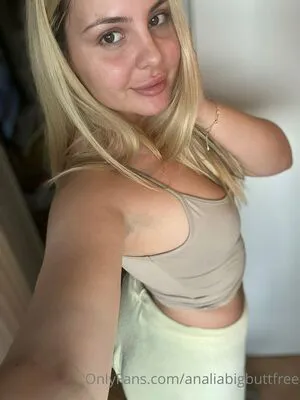 Analiabigbuttfree OnlyFans Leaked Free Thumbnail Picture - #CKzMaylmk4