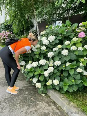 Analiabigbuttfree OnlyFans Leaked Free Thumbnail Picture - #QODLzBlZTk