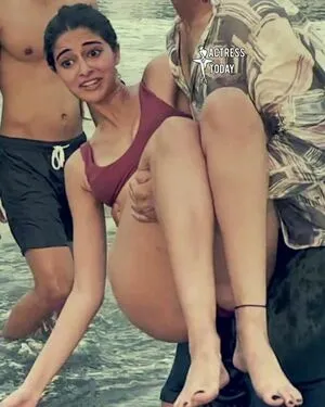 Ananya Pandey OnlyFans Leaked Free Thumbnail Picture - #BITg3NszFg