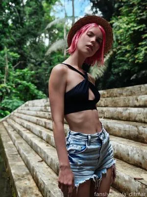 Anastasia Ditmar OnlyFans Leaked Free Thumbnail Picture - #4k1YY5029t