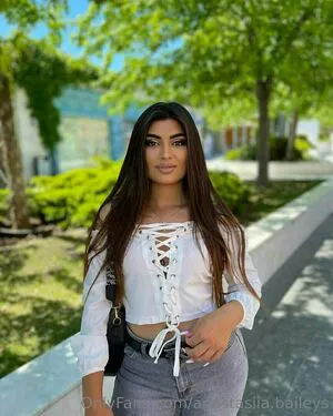 Anastasiia Baileys OnlyFans Leaked Free Thumbnail Picture - #x0zmNYGLb2